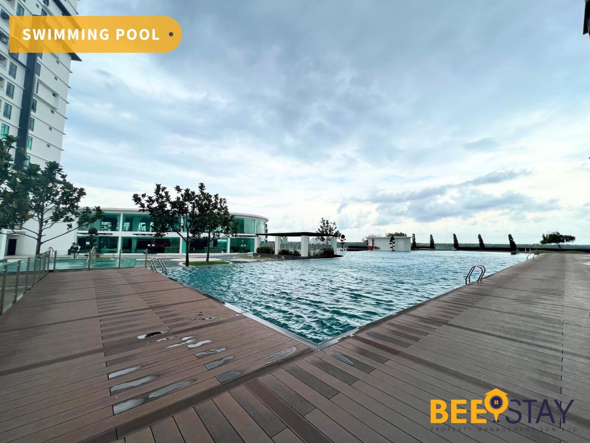 Apartamento New Listing Klang With Netflix Wifi Swimming Pool View Exterior foto
