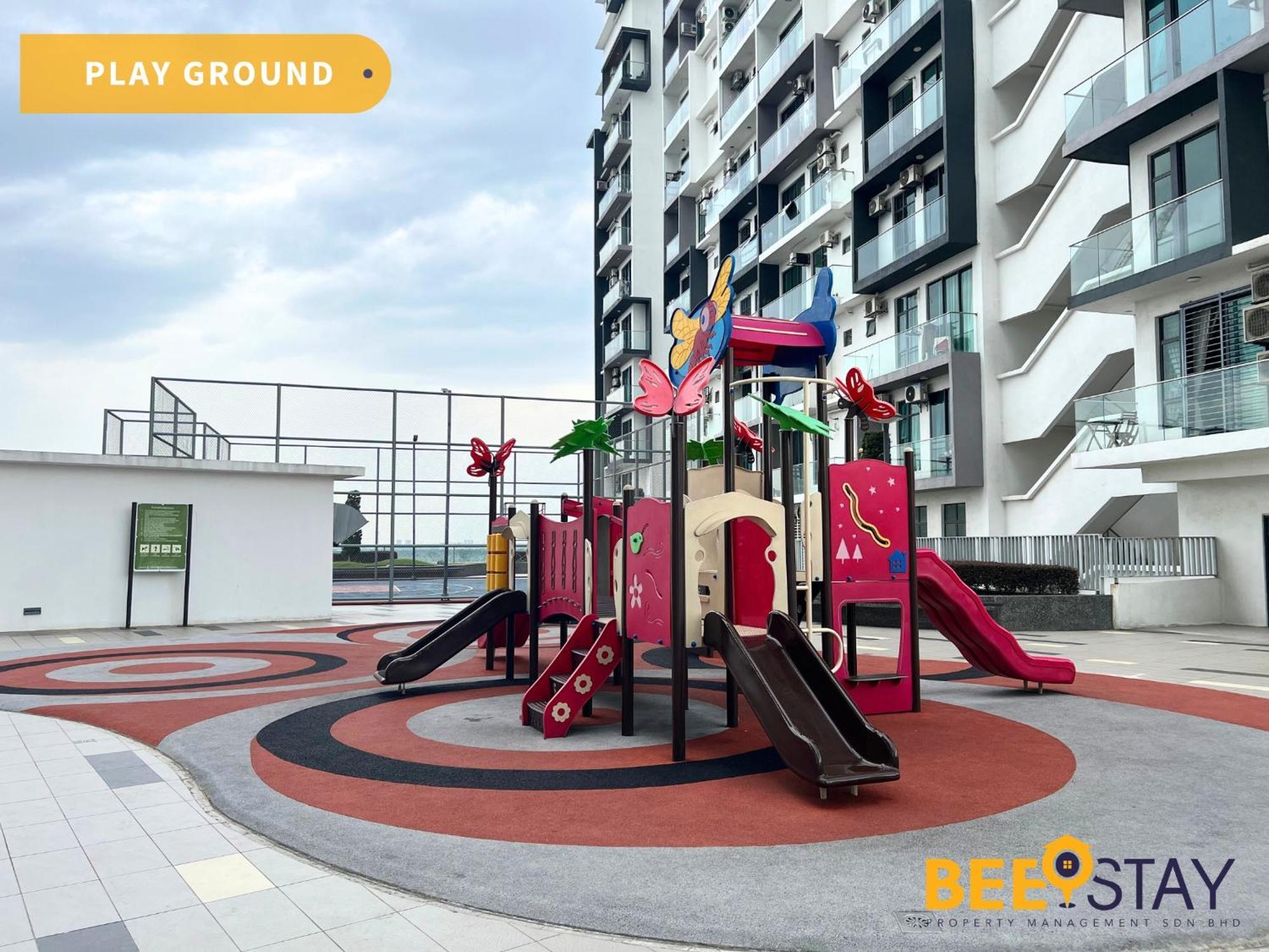 Apartamento New Listing Klang With Netflix Wifi Swimming Pool View Exterior foto
