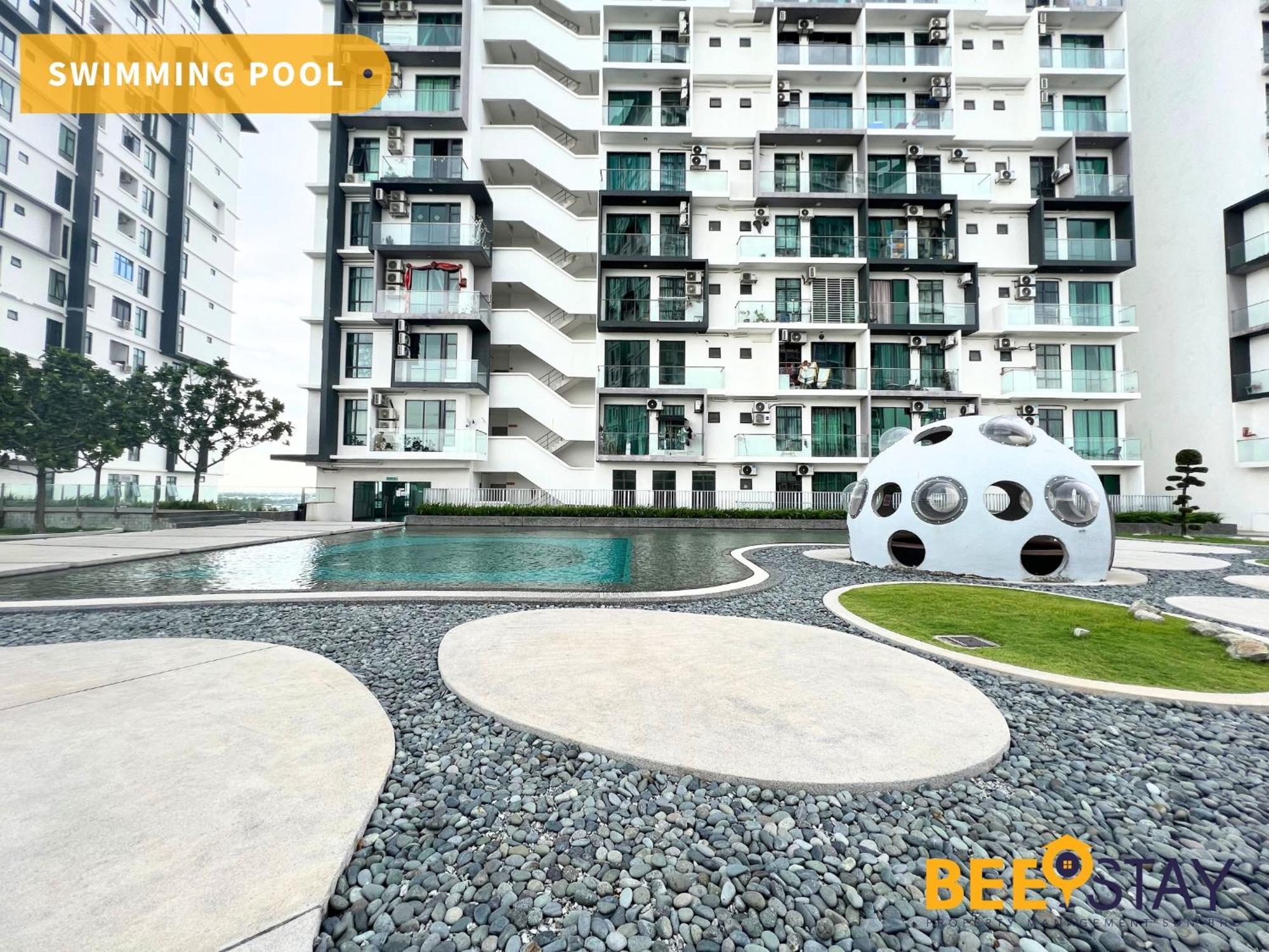 Apartamento New Listing Klang With Netflix Wifi Swimming Pool View Exterior foto
